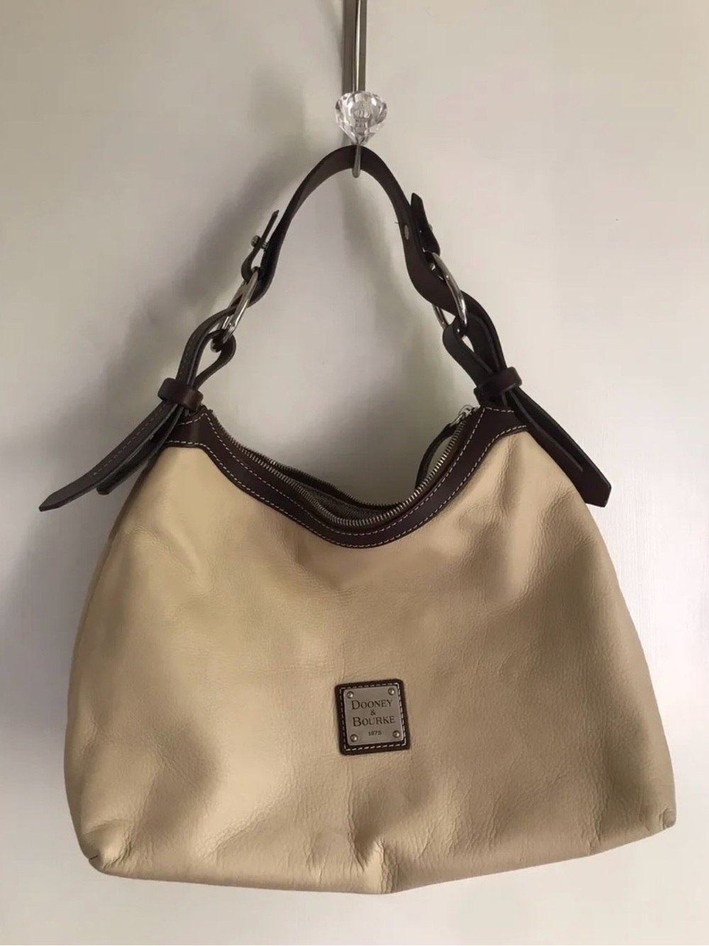 Y2K 2008 cream Dooney & Bourke leather hobo medium bag dark brown leather trim
